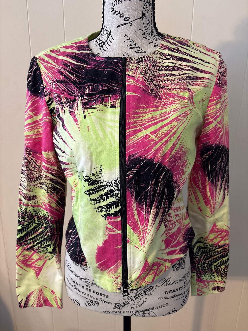 Joseph Ribkoff Neon Front Zip Blazer Sz 6